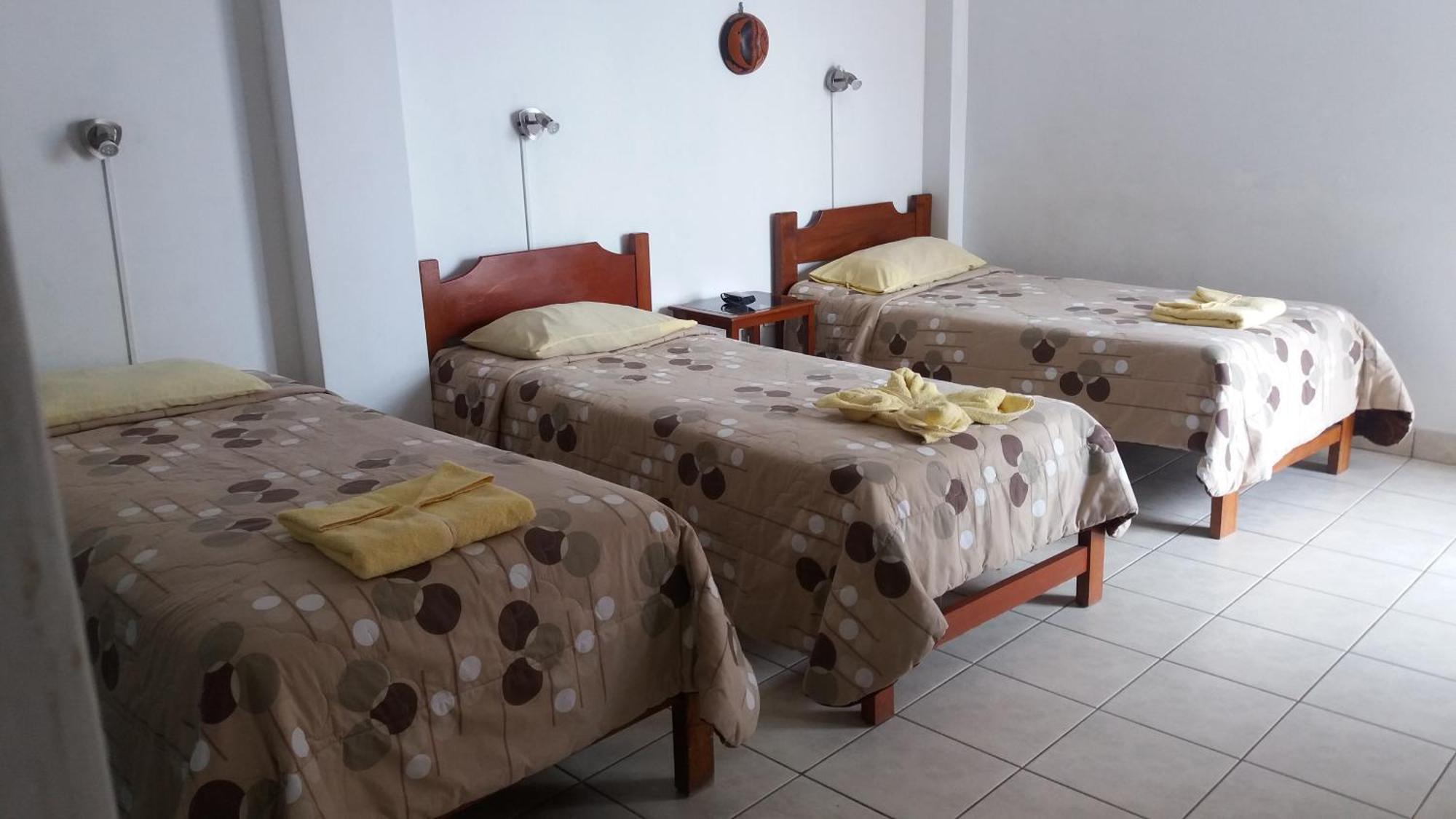 Hostal Naylamp 万查科 客房 照片