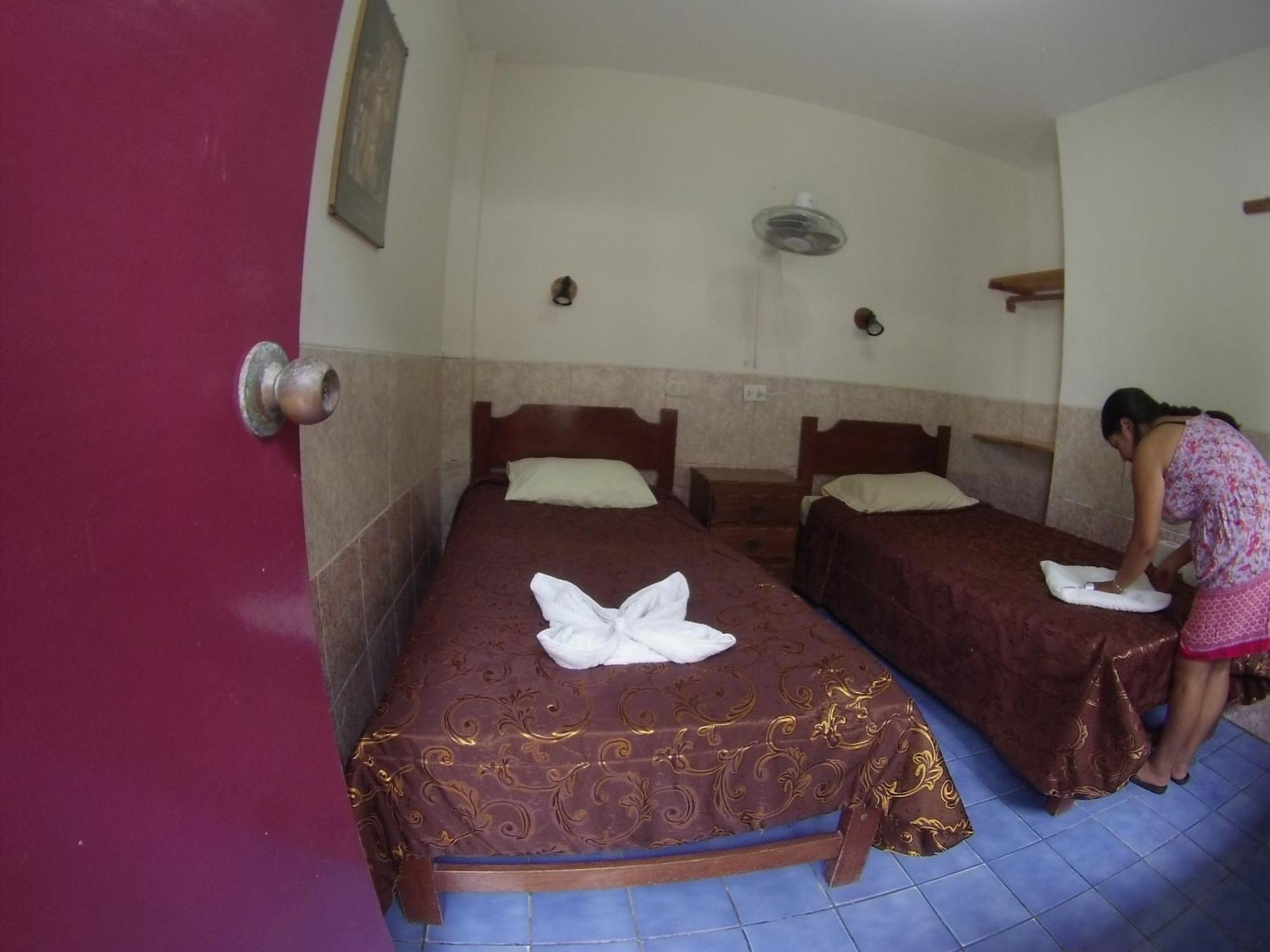 Hostal Naylamp 万查科 外观 照片